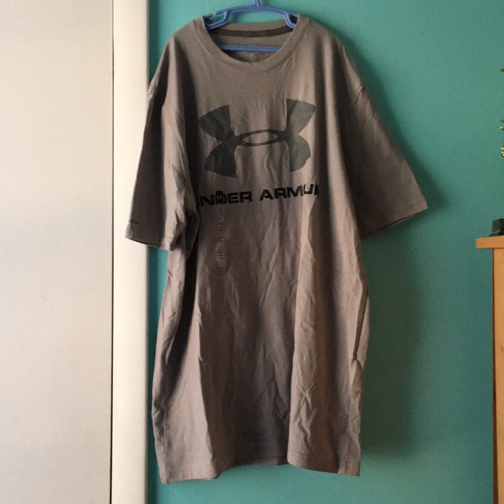 Under Armor men’s T-shirt